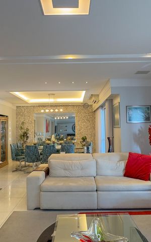 Apartamento à venda com 229m², 4 quartos e 4 vagasSala