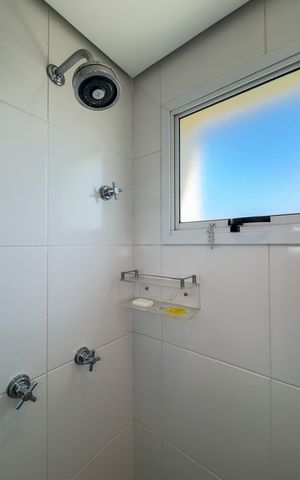 Apartamento à venda com 229m², 4 quartos e 4 vagasBanheiro da Suíte 1
