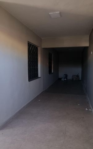 Casa à venda com 270m², 3 quartos e 3 vagas Casa à venda com 270m², 3 quartos e 3 vagasÁrea externa
