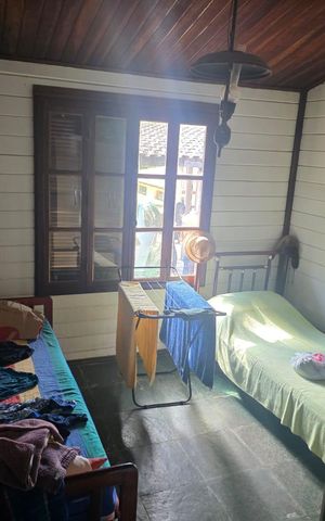 Casa de condomínio à venda com 1300m², 3 quartos e 4 vagasQuarto 3