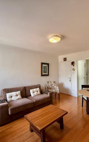Apartamento à venda com 81m², 3 quartos e 1 vaga Apartamento à venda com 81m², 3 quartos e 1 vagaSala