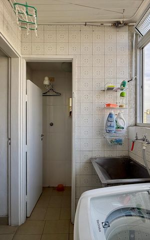 Apartamento à venda com 81m², 3 quartos e 1 vaga Apartamento à venda com 81m², 3 quartos e 1 vagaÁrea de Serviço