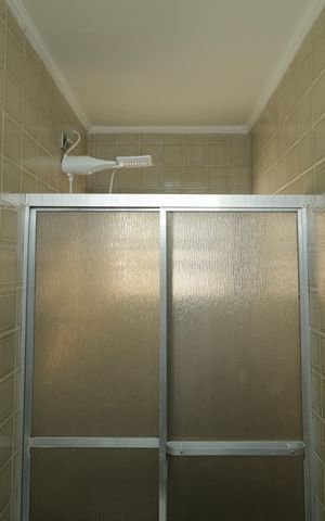 Casa à venda com 158m², 4 quartos e 1 vagaBanheiro 1