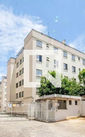 Apartamento à venda com 75m², 3 quartos e 1 vaga Apartamento à venda com 75m², 3 quartos e 1 vagaFachada e portaria