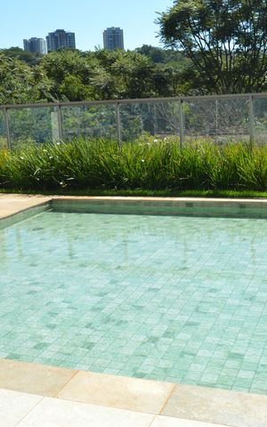 Apartamento para alugar com 111m², 3 quartos e 2 vagasÁrea comum - Piscina