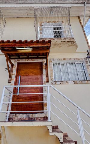 Casa à venda com 155m², 3 quartos e 3 vagasÁrea externa