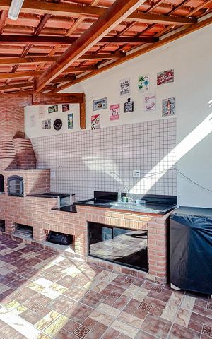 Casa à venda com 155m², 3 quartos e 3 vagasÁrea externa