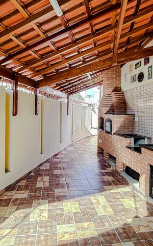 Casa à venda com 155m², 3 quartos e 3 vagasÁrea externa