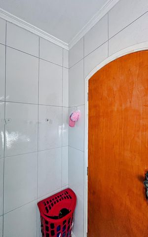 Casa à venda com 155m², 3 quartos e 3 vagasBanheiro