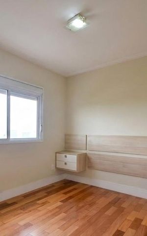 Apartamento à venda com 132m², 2 quartos e 2 vagas Apartamento à venda com 132m², 2 quartos e 2 vagasQuarto
