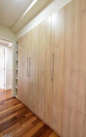 Apartamento à venda com 132m², 2 quartos e 2 vagas Apartamento à venda com 132m², 2 quartos e 2 vagasQuarto