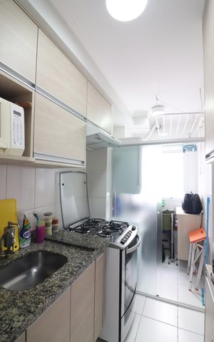 Apartamento à venda com 54m², 2 quartos e 1 vagaCozinha e Área de Serviço