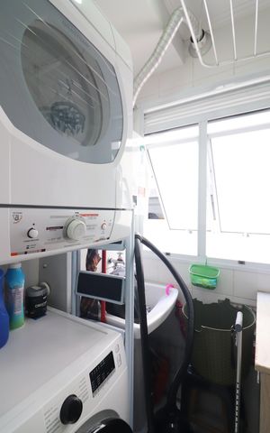 Apartamento à venda com 54m², 2 quartos e 1 vagaCozinha e Área de Serviço