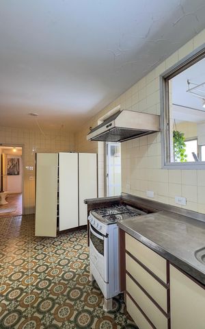 Apartamento à venda com 165m², 4 quartos e 2 vagasCozinha e Área de Serviço