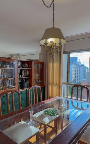 Apartamento à venda com 165m², 4 quartos e 2 vagasSala