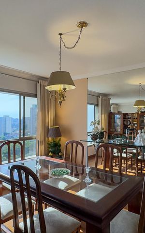 Apartamento à venda com 165m², 4 quartos e 2 vagasSala