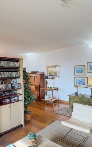 Apartamento à venda com 165m², 4 quartos e 2 vagasSala