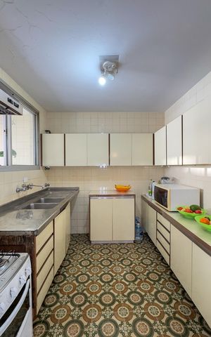 Apartamento à venda com 165m², 4 quartos e 2 vagasCozinha e Área de Serviço