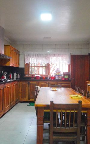 Casa à venda com 210m², 3 quartos e 4 vagasCozinha