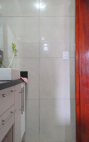 Casa à venda com 210m², 3 quartos e 4 vagasBanheiro da Suíte