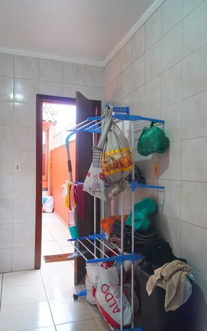 Casa à venda com 210m², 3 quartos e 4 vagasÁrea de Serviço