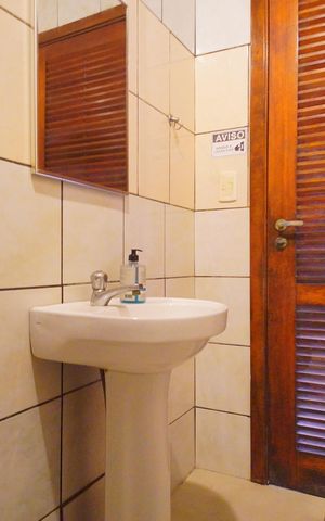 Casa à venda com 210m², 3 quartos e 4 vagasLavabo