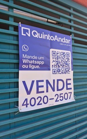 Casa à venda com 279m², 4 quartos e 2 vagas Casa à venda com 279m², 4 quartos e 2 vagasPlaca