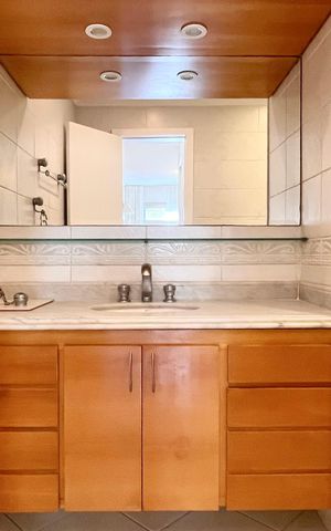 Apartamento para alugar com 92m², 2 quartos e 1 vaga Apartamento para alugar com 92m², 2 quartos e 1 vagaBanheiro da Suíte