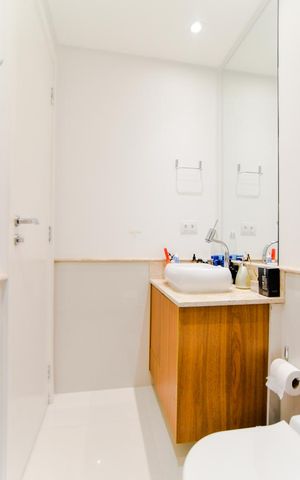 Apartamento para alugar com 157m², 3 quartos e 3 vagasBanheiro da Suíte 1 