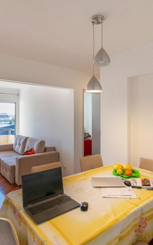 Apartamento à venda com 60m², 2 quartos e 1 vaga Apartamento à venda com 60m², 2 quartos e 1 vagaSala