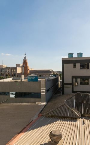 Apartamento à venda com 60m², 2 quartos e 1 vaga Apartamento à venda com 60m², 2 quartos e 1 vagaVista da Sacada