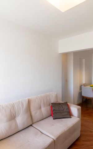 Apartamento à venda com 60m², 2 quartos e 1 vaga Apartamento à venda com 60m², 2 quartos e 1 vagaSala
