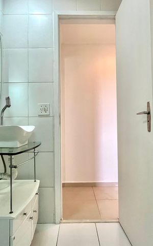 Apartamento à venda com 48m², 2 quartos e 1 vaga Apartamento à venda com 48m², 2 quartos e 1 vagaBanheiro