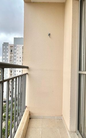 Apartamento à venda com 48m², 2 quartos e 1 vaga Apartamento à venda com 48m², 2 quartos e 1 vagaVaranda da sala