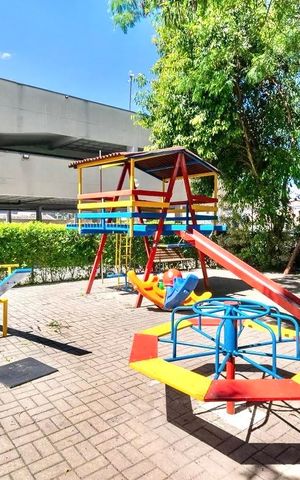 Apartamento à venda com 48m², 2 quartos e 1 vaga Apartamento à venda com 48m², 2 quartos e 1 vagaÁrea comum - Playground