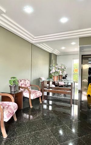 Apartamento à venda com 48m², 2 quartos e 1 vaga Apartamento à venda com 48m², 2 quartos e 1 vagaHall social