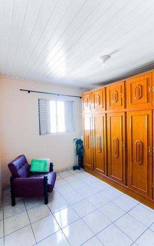 Casa à venda com 145m², 3 quartos e 5 vagasQuarto 1