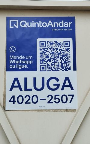 Casa de condomínio para alugar com 79m², 2 quartos e 1 vaga Casa de condomínio para alugar com 79m², 2 quartos e 1 vagaFachada