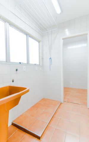 Apartamento à venda com 100m², 3 quartos e 2 vagasÁrea de Serviço