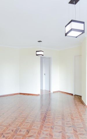 Apartamento à venda com 100m², 3 quartos e 2 vagasSala