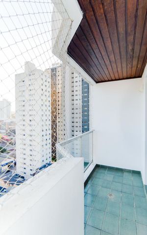 Apartamento à venda com 100m², 3 quartos e 2 vagasVaranda 
