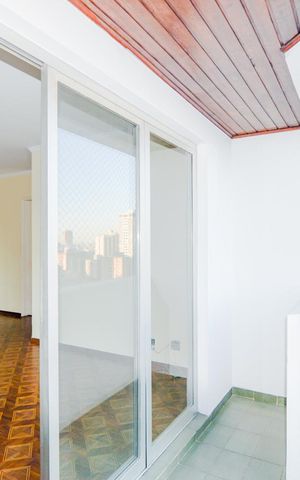 Apartamento à venda com 100m², 3 quartos e 2 vagasVaranda 