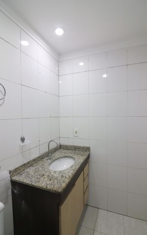 Apartamento para alugar com 55m², 2 quartos e 1 vagaBanheiro Social