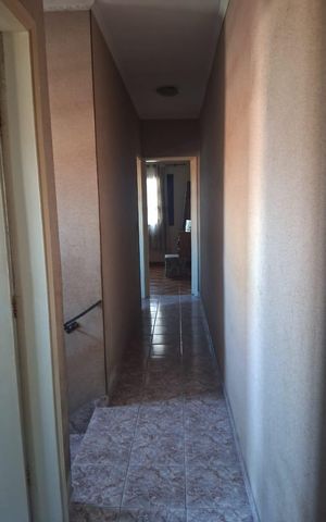 Casa à venda com 146m², 3 quartos e 2 vagas Casa à venda com 146m², 3 quartos e 2 vagasCorredor