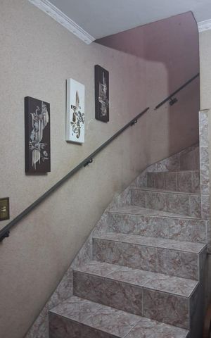 Casa à venda com 146m², 3 quartos e 2 vagas Casa à venda com 146m², 3 quartos e 2 vagasCorredor