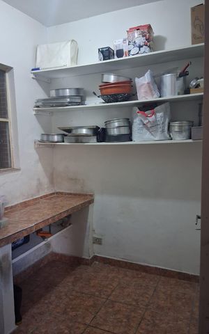 Casa à venda com 146m², 3 quartos e 2 vagas Casa à venda com 146m², 3 quartos e 2 vagasÁrea externa