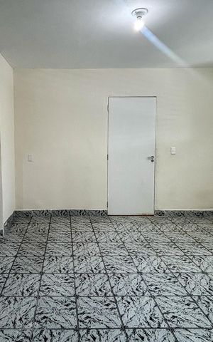 Casa para alugar com 120m², 3 quartos e sem vaga