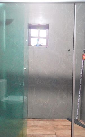 Casa à venda com 200m², 3 quartos e 2 vagasBanheiro da Suíte 2