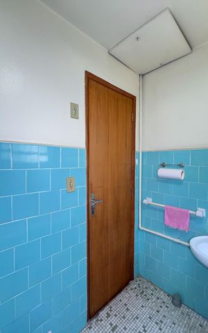 Casa à venda com 156m², 3 quartos e 2 vagasBanheiro