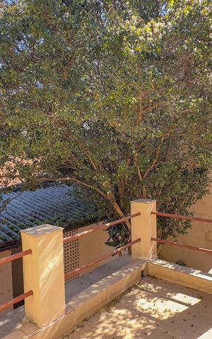 Casa à venda com 156m², 3 quartos e 2 vagasSacada